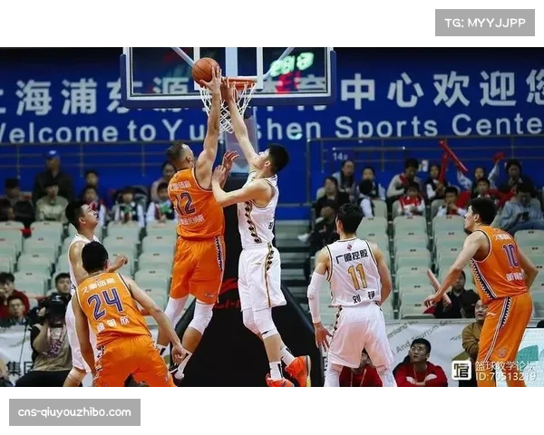 四十天赛期与八场强度 伤病管理成争冠关键因素